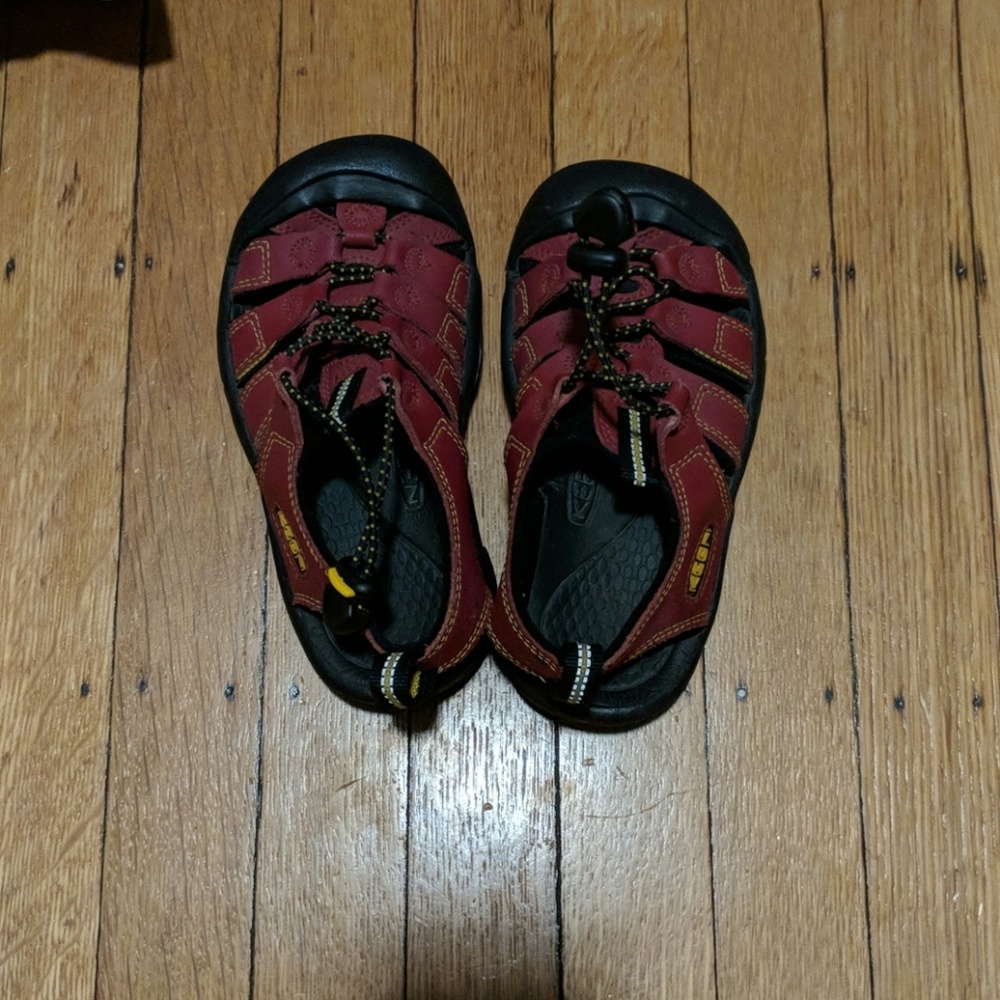 Red keens